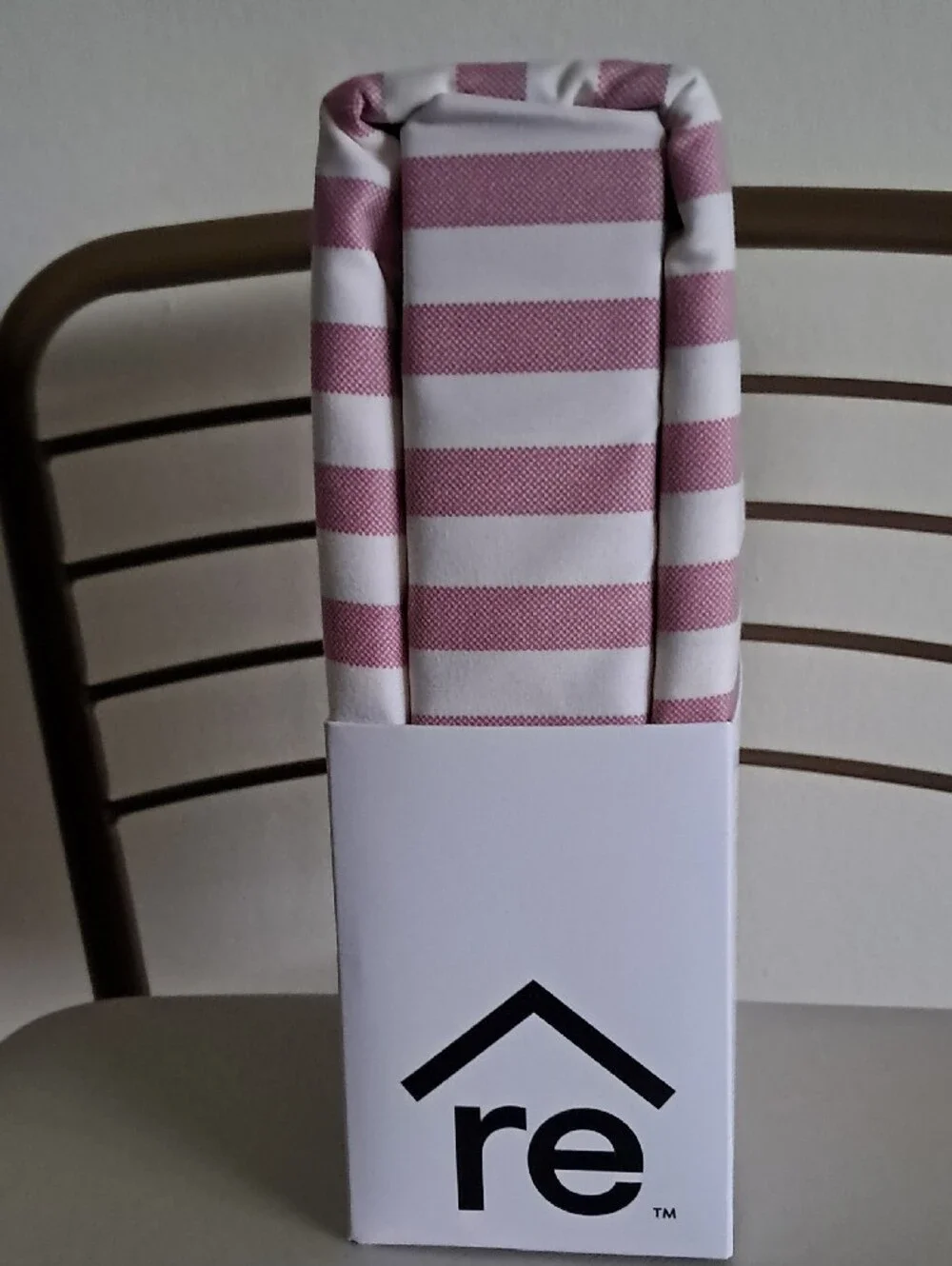 Room Essentials Microfiber Sheet Set - Pink and White Stripe